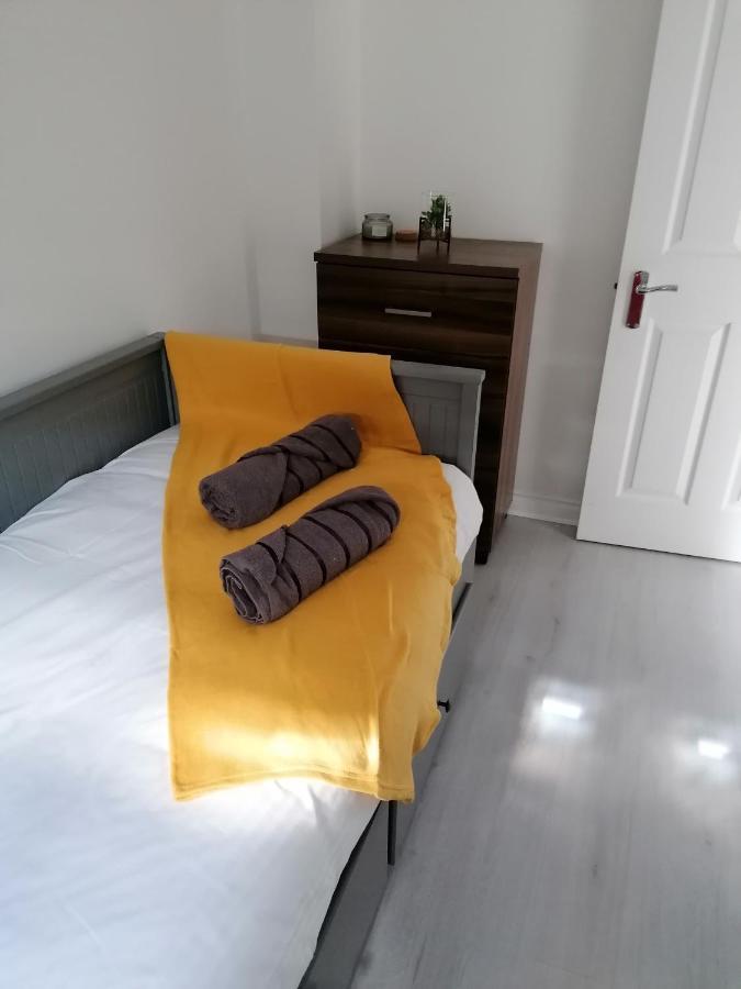 Agnes House Hotell Grimsby Exteriör bild